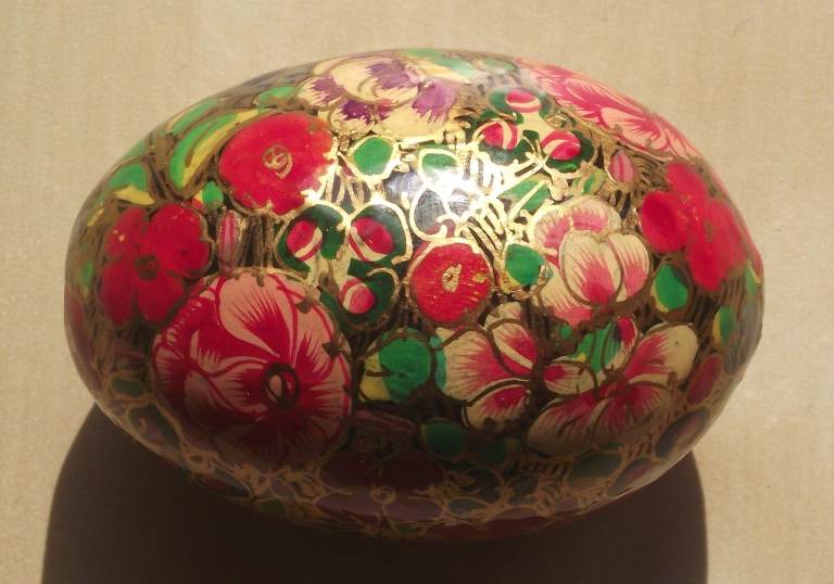 Painted Wooden Egg – Floral Pattern