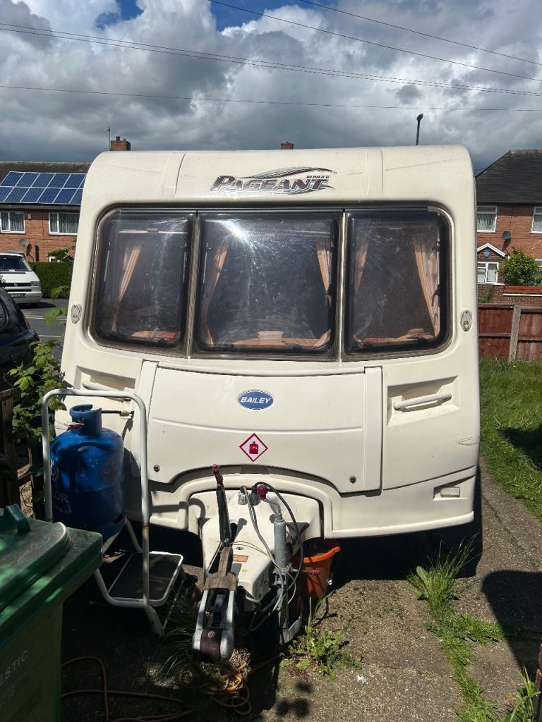 bailey padgent  fixed bed 4 birth caravan 