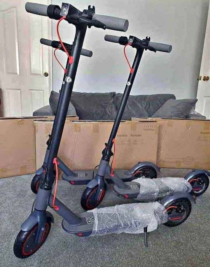 AOVO ES80 Electric Scooter | Includes UK Standard Charger 