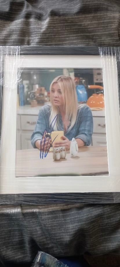Kaley cuoco signed photo 