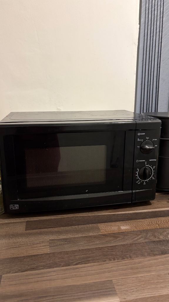 Microwave 17L 700W