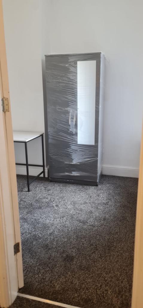 Room to rent ST4 2EW