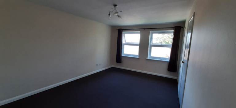 TO RENT: Self-contained Studio Flat available 74A London Road, Maidstone, ME16 0DT