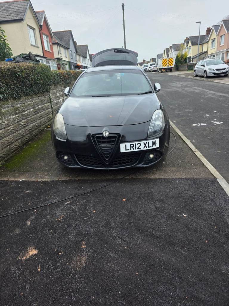 Alfa Romeo, GIULIETTA, Genuine 40 mpg fast car