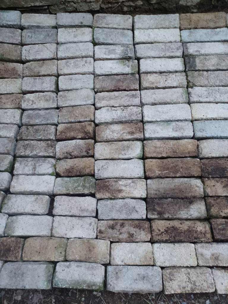 Standard Yellow Bricks