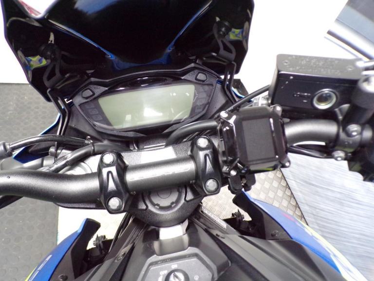 2020 SUZUKI GSX-S750 WITH ONLY 3844 MILES FROM NEW