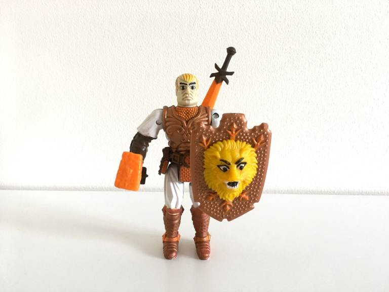 Rare 1983 Shield Shooter Dungeons & Dragons Mandoom Vintage Action Figure LJN 80s AD&D D&D 