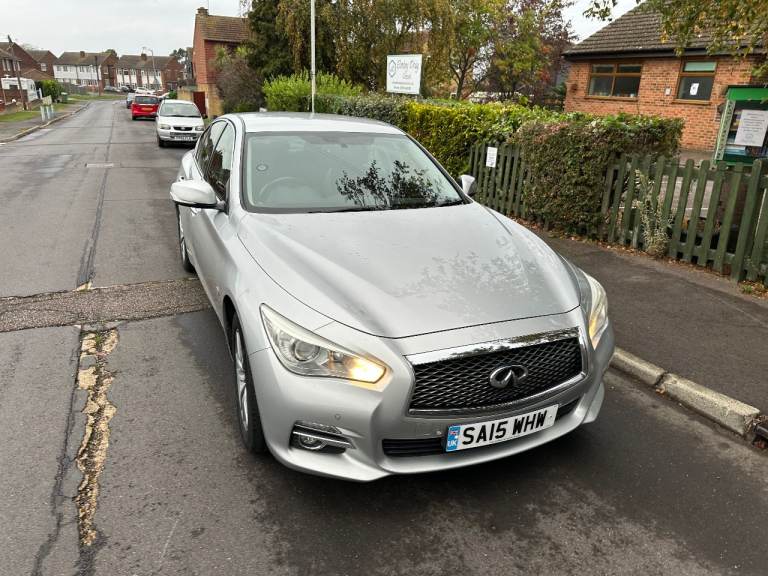 Infiniti, Q50, Saloon, 2015, Manual, 2143 (cc), 4 doors