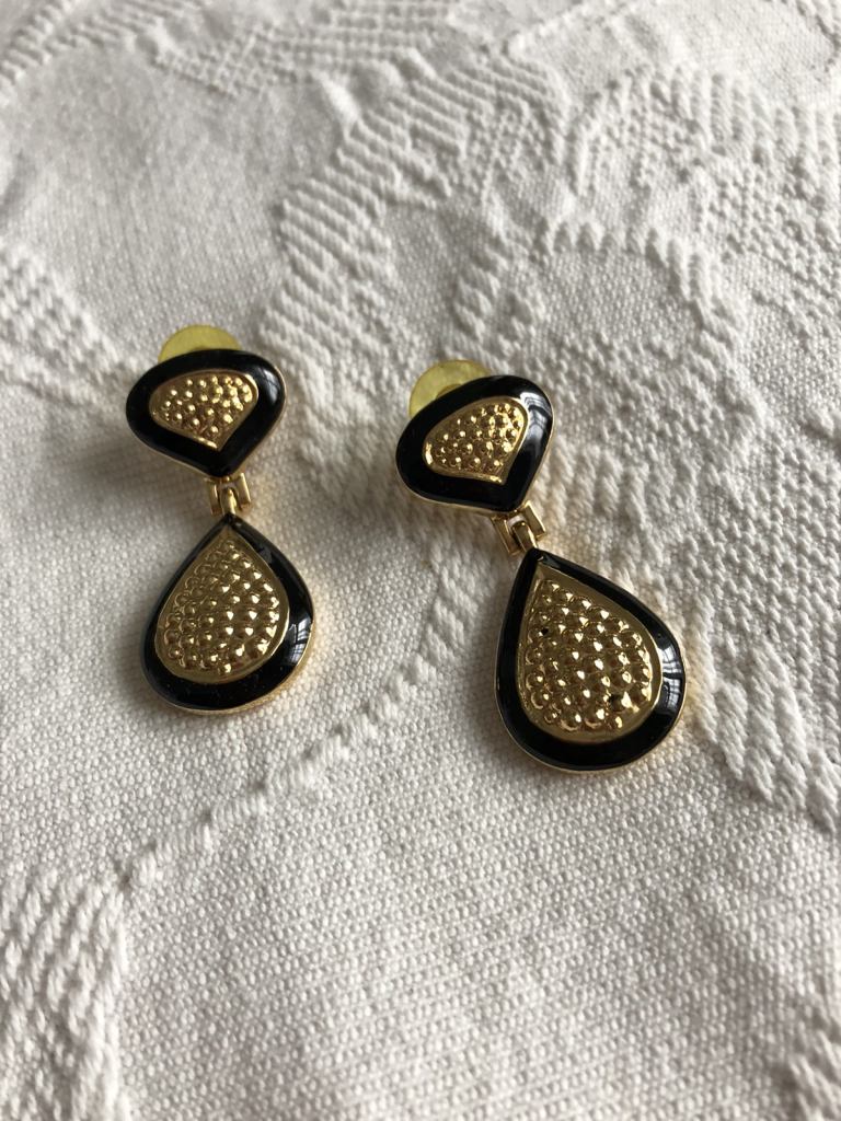 Earrings black & gold 