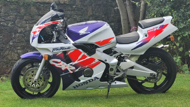 Honda CBR 400 RR, 1997, Baby Blade