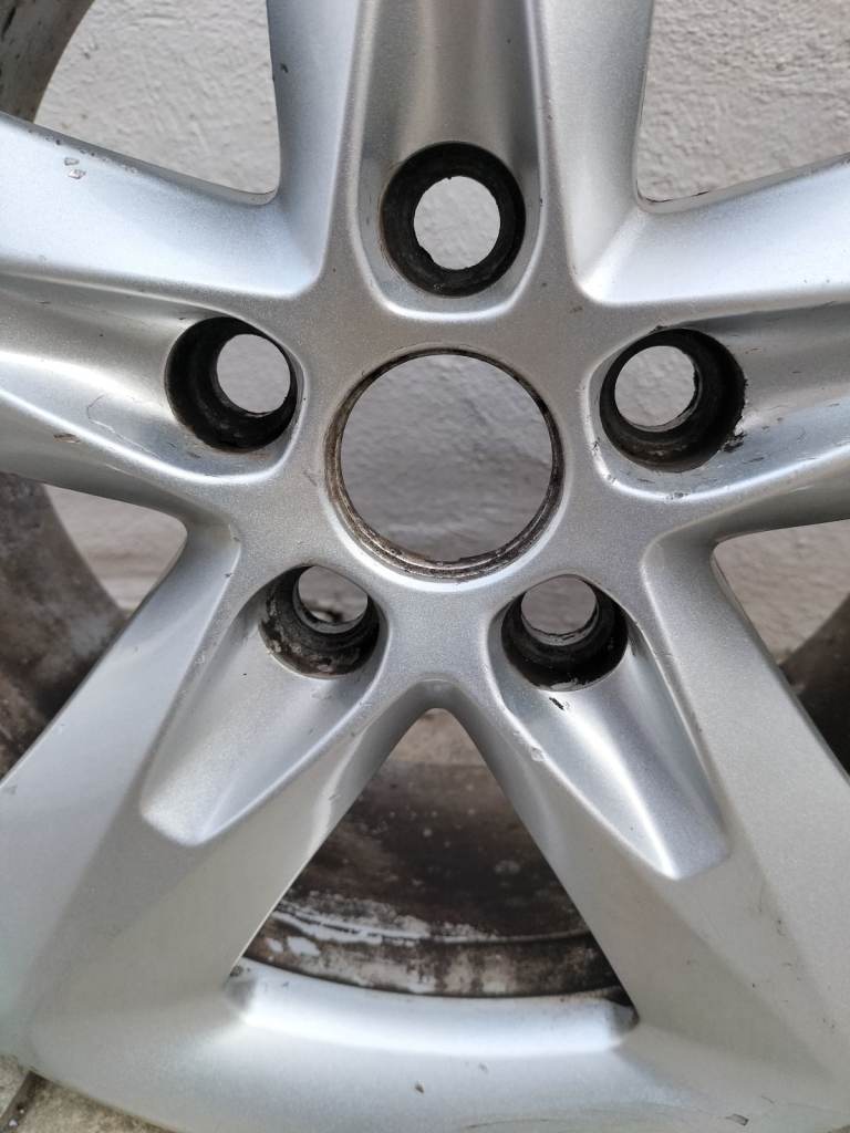 Ford Alloy wheel,used 