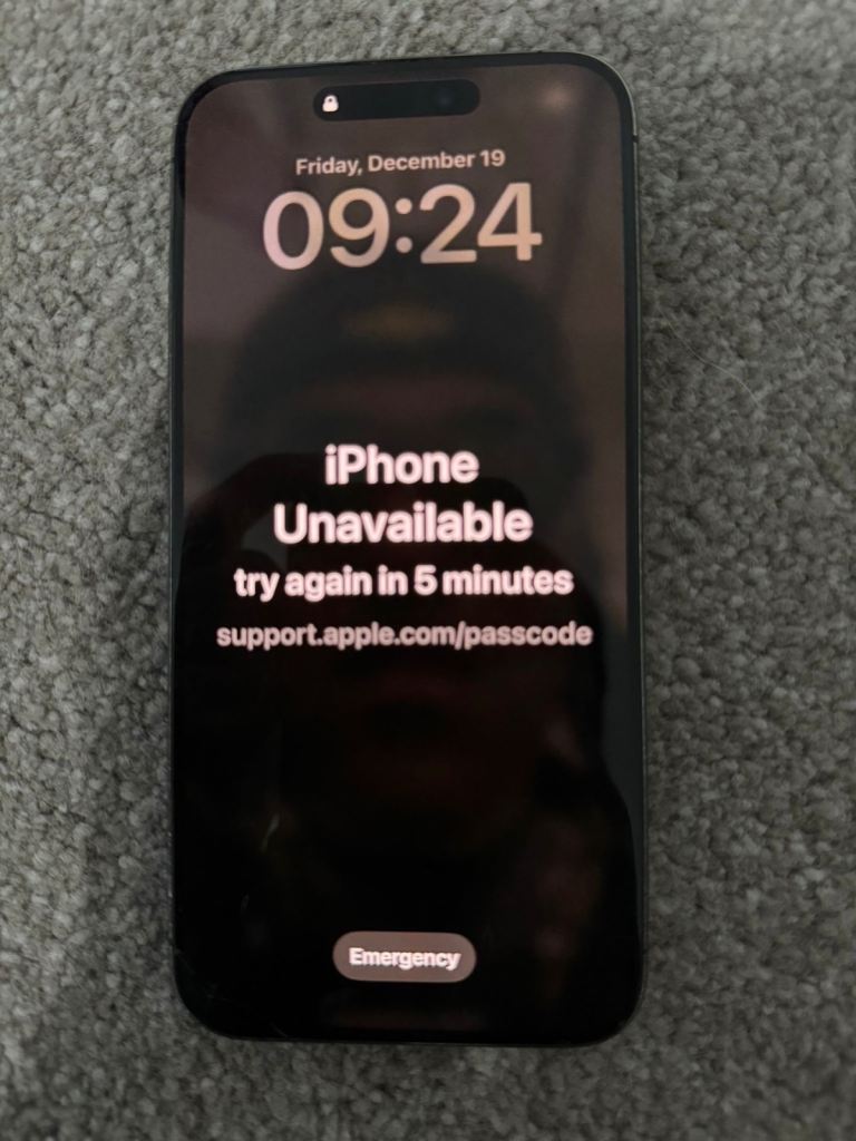 Apple iPhone 15 pro max 256gb blue unlocked 