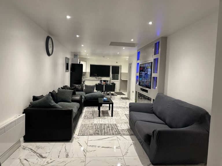 2 bedroom flat available in smallheath 