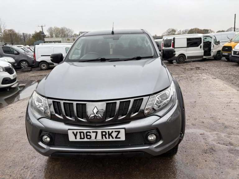 2018 Mitsubishi L200 L200 Barbarian DI-D 4x4 DIESEL Manual