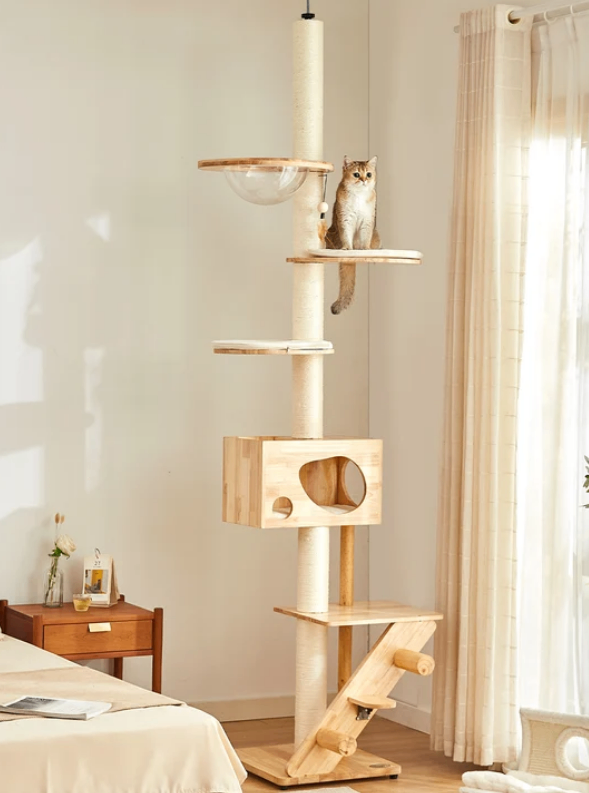 Lords and Labradors Helsinki cat tree