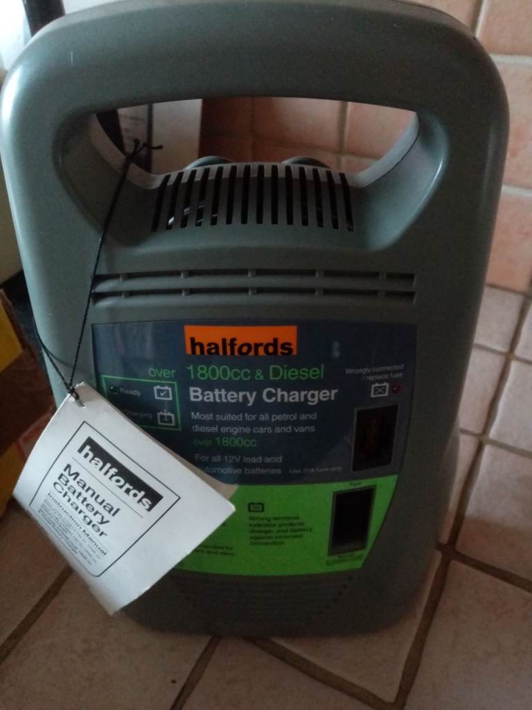 Halfords battery charger 