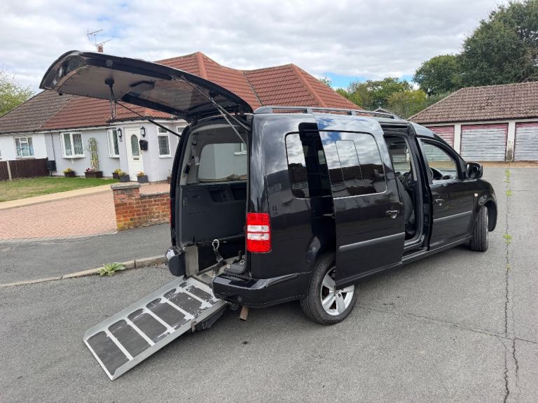 Volkswagen, CADDY MAXI LIFE, MPV, 2011, Semi-Auto, 1598 (cc), 5 doors