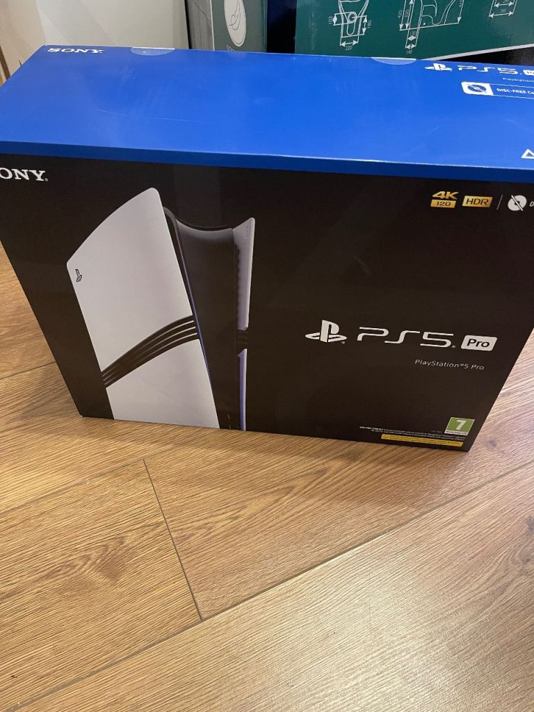 Ps5 pro 2TB less than year old 