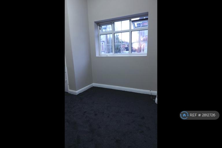 1 bedroom flat in Peel Grove, Manchester, M12 (1 bed) (#2812726)