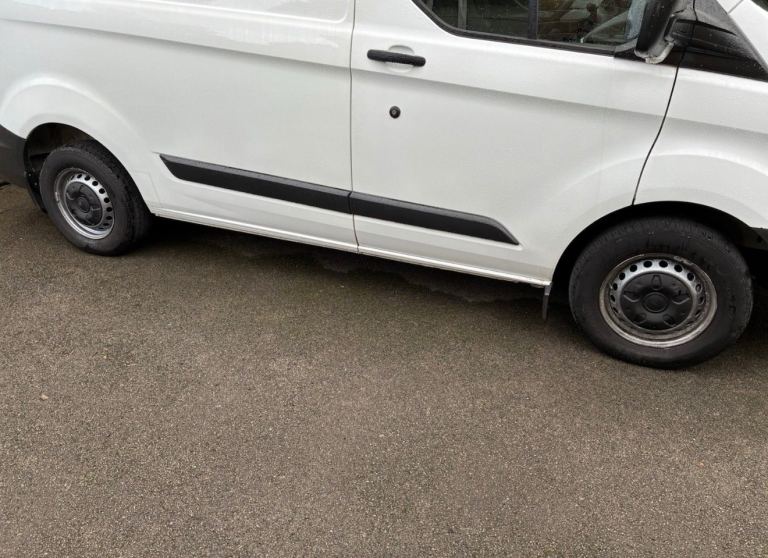 Ford custom steel wheels good tyres 