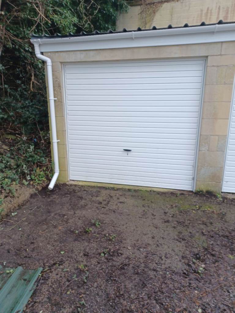 Garage for rent 