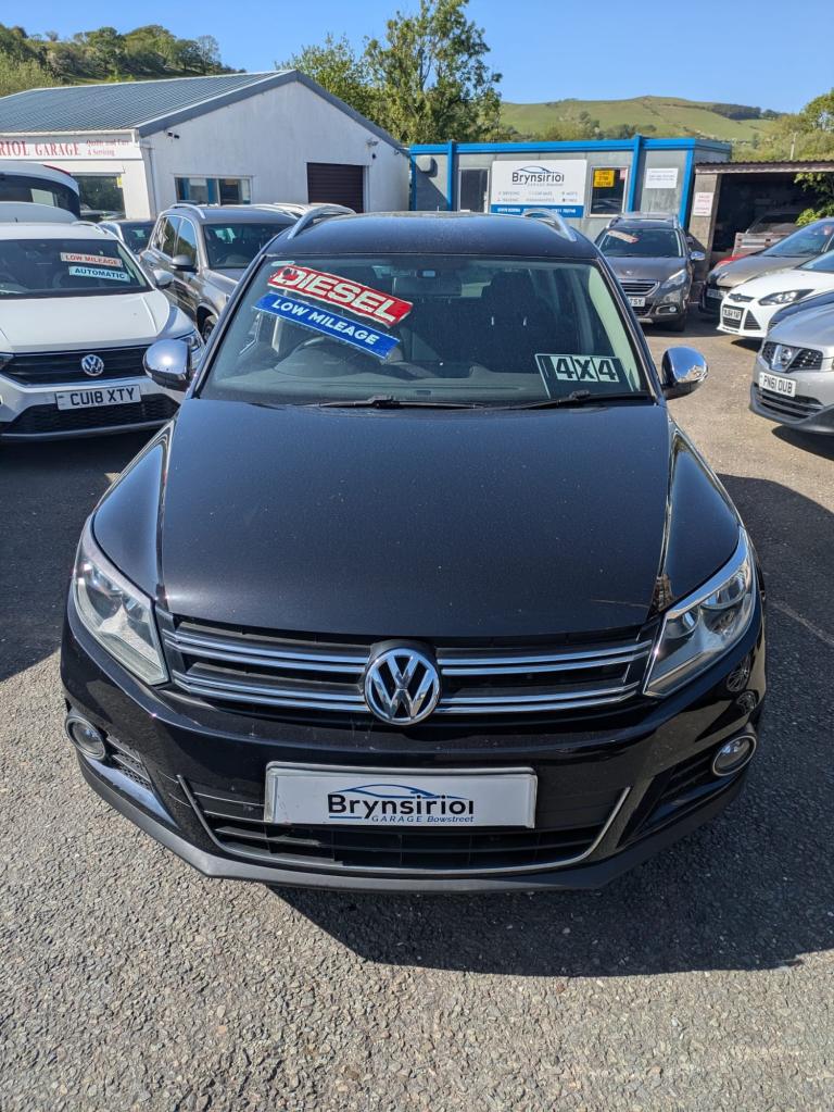 2012 Volkswagen Tiguan 2.0 TDi BlueMotion Tech Sport 5dr ESTATE Diesel Manual