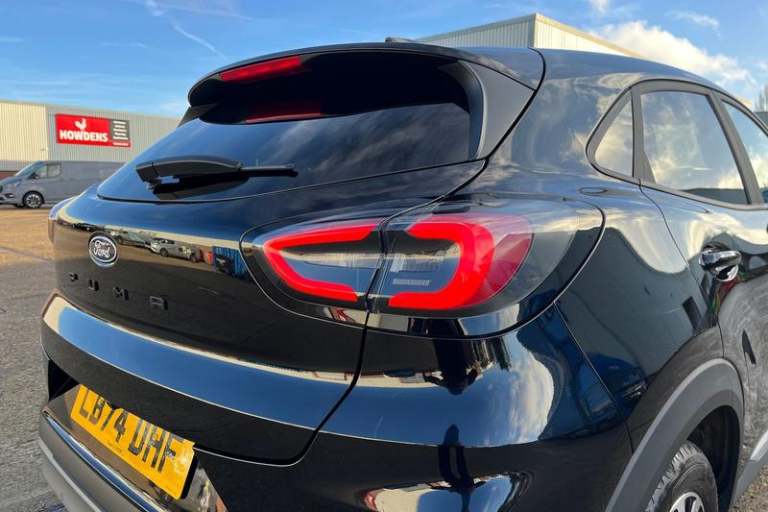 2024 Ford Puma 1.0 EcoBoost Hybrid mHEV Titanium 5dr HATCHBACK PETROL Manual