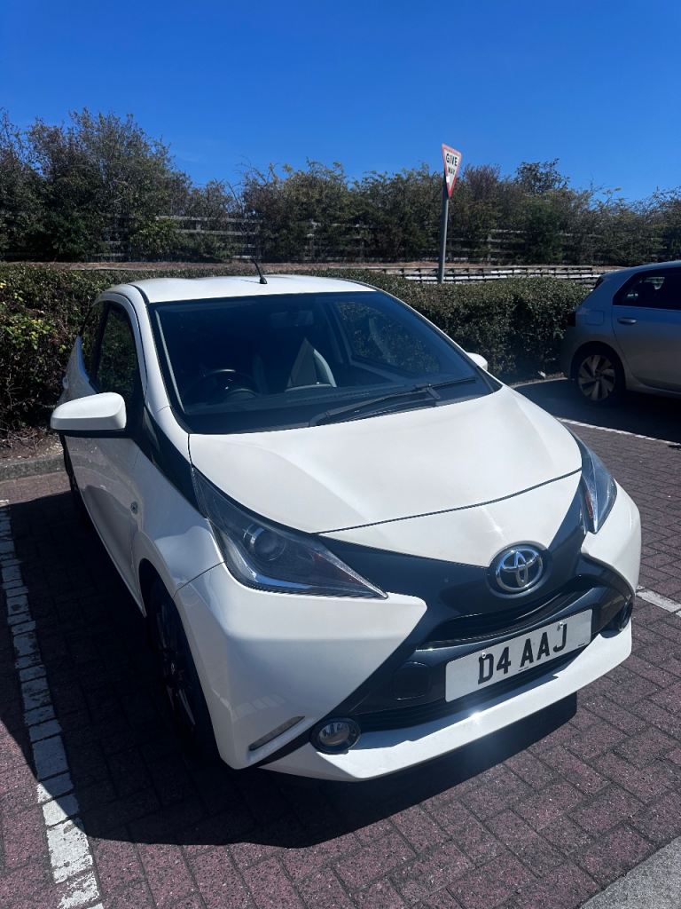 Toyota, AYGO, Hatchback, 2017, Semi-Auto, 998 (cc), 5 doors