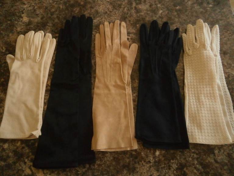 Ladies Vintage gloves