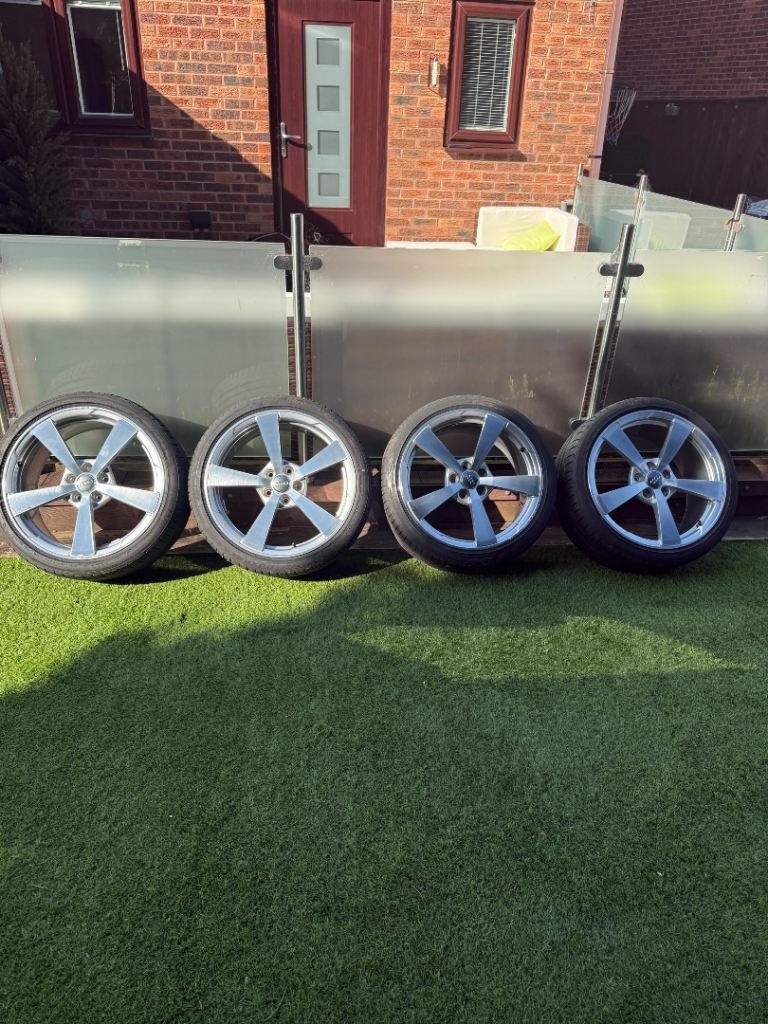 Genuine Audi alloys 
