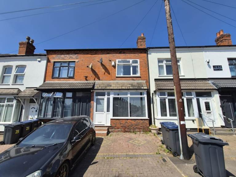 **MARLBOROUGH ROAD**3 BED TERRACED HOUSE TO LET**IDEAL FAMILY HOME**AVAILABLE IMMEDIATELY**