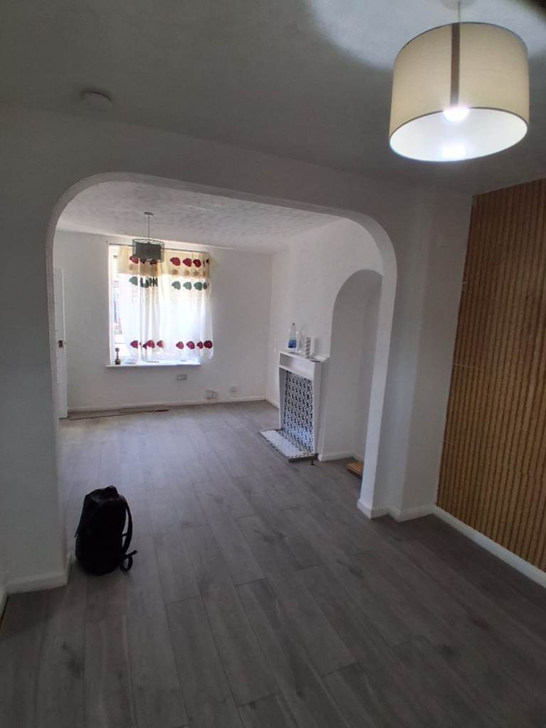 House For Rent in Dagenham