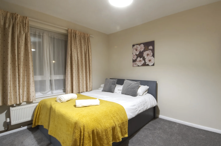 Spacious & Cosy Double Room for Rent CO4 3UR