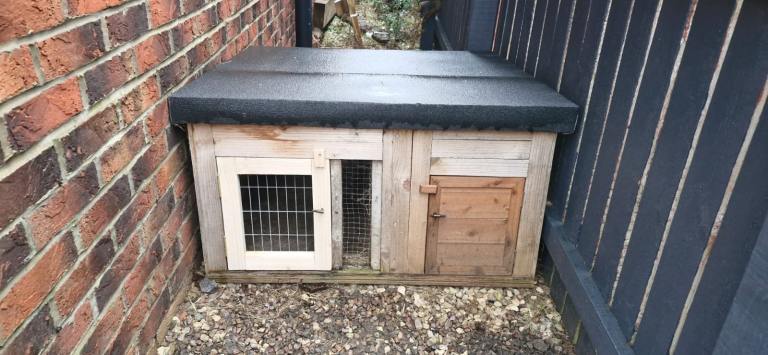 Rabbit Hutch - deep and single tier