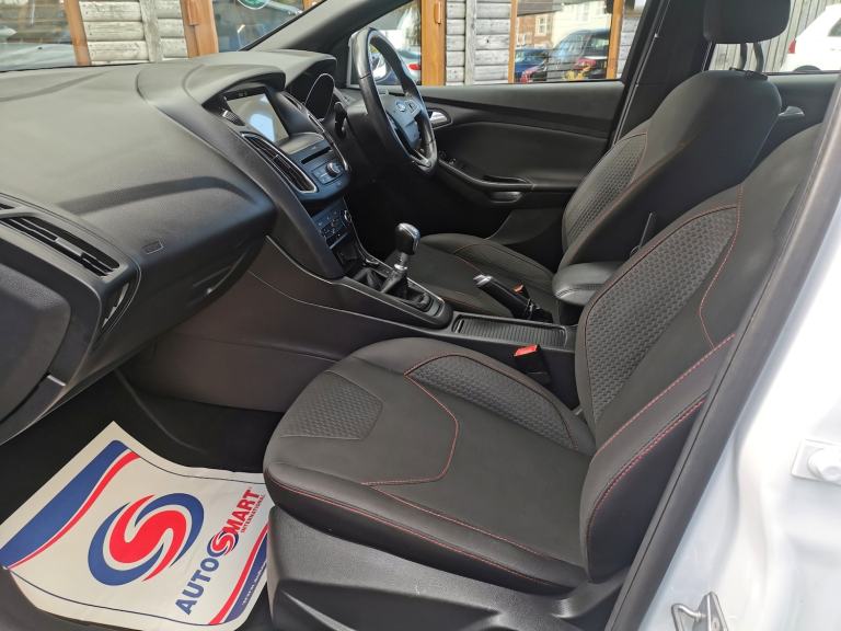 2017 Ford Focus 1.0 EcoBoost 125 ST-Line 5dr HATCHBACK Petrol Manual