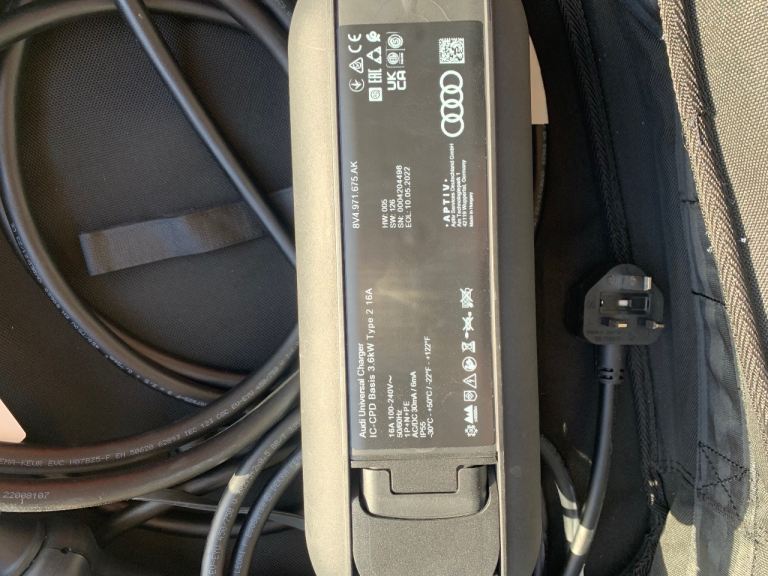Audi e tron 3pin charging cable