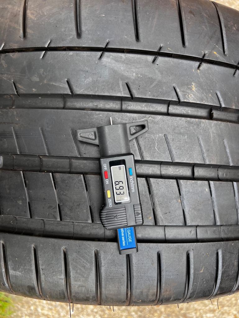 Michelin Pilot Super Sport 295/30/20