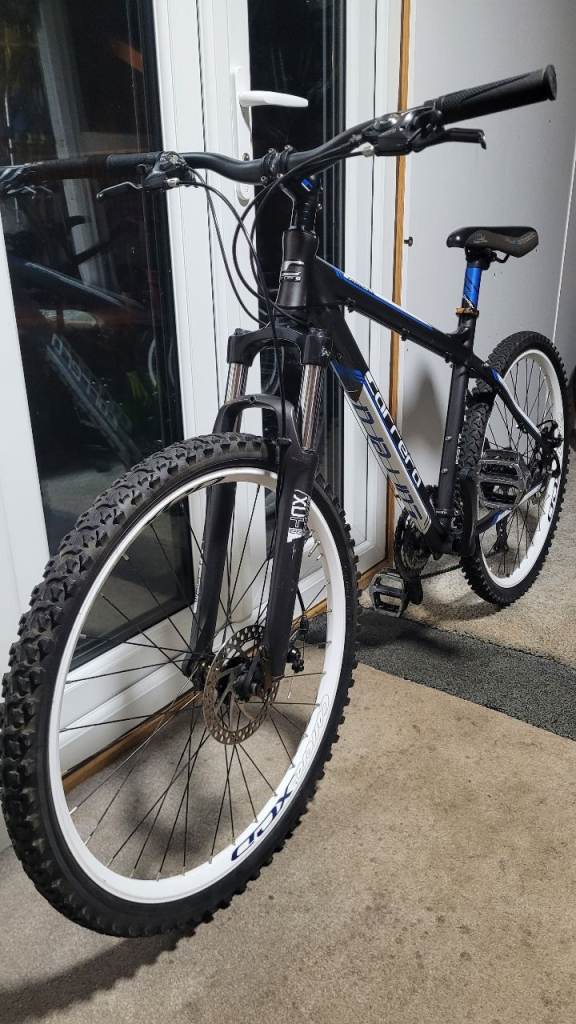 Mens mountain bike Carrera vengance 