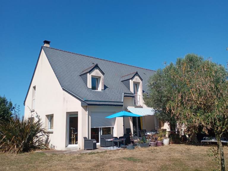 Family home between Cancale and Saint Malo in Brittany