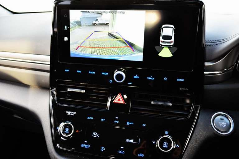 2021 Hyundai IONIQ 38.3kWh Premium Hatchback 5dr Electric Auto (136 ps) Automatic Hatchback Elect...