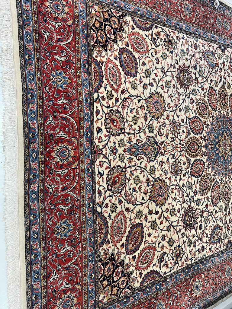 Persian sarouk rug 270x350cm