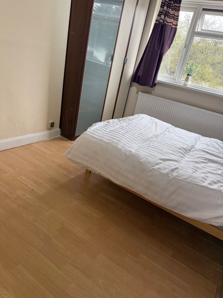Double Room Suitable for a single person 