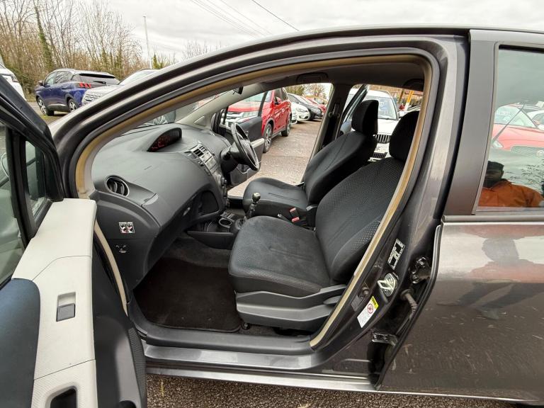 2010 Toyota Yaris 1.33 VVT-i TR 5dr [6] HATCHBACK PETROL Manual