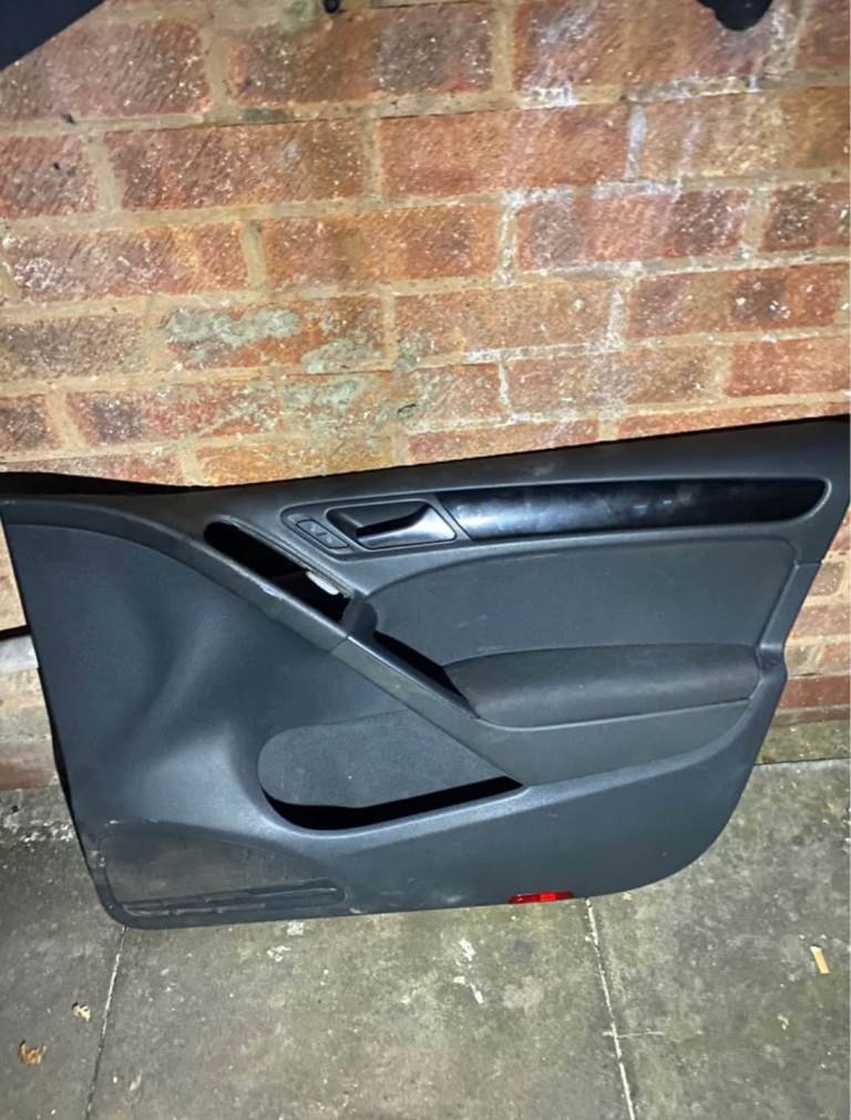 2011 VW VOLKSWAGEN GOLF MK6 DRIVER SIDE REAR DOOR CARD PANEL 2006-2011