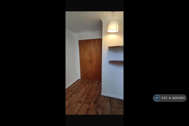 1 bedroom flat in Braehead Road, Cumbernauld, Glasgow, G67 (1 bed) (#2685680)