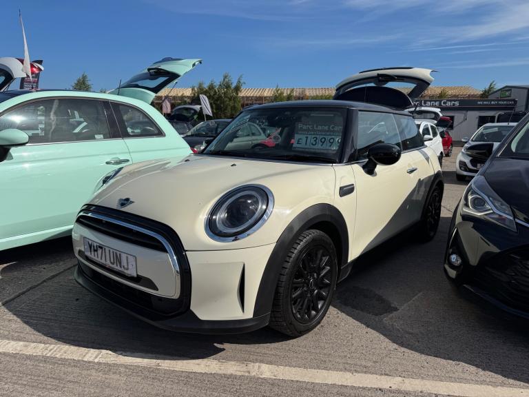 2021 Mini Hatch 1.5 Cooper Classic Hatchback 3dr Petrol Steptronic - AUTOMATIC -
