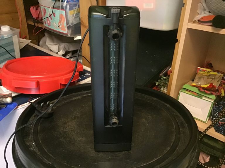 Aquarium filter fluval U4