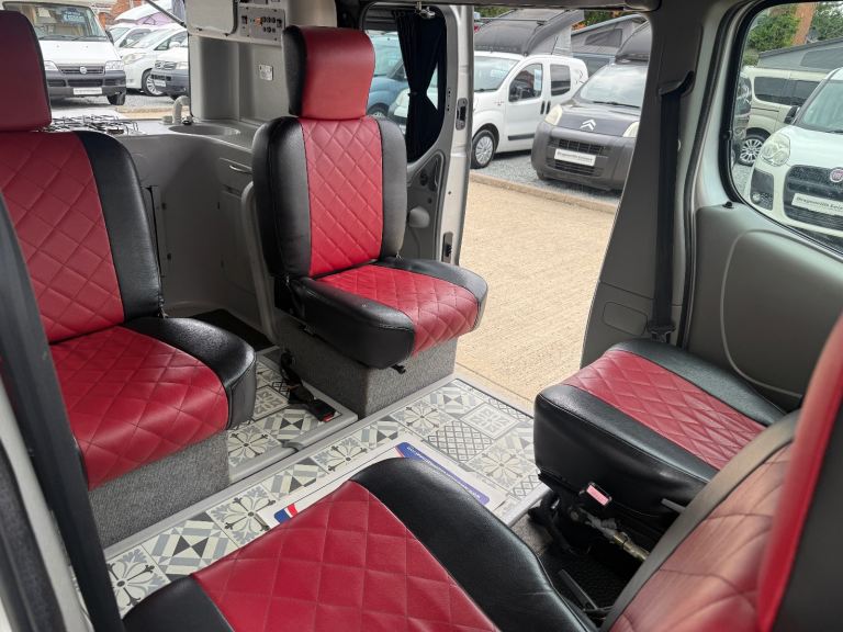 Renault TRAFIC SL27 DCI 100 SWB Lifestyle Developments St Tropez Camper Van