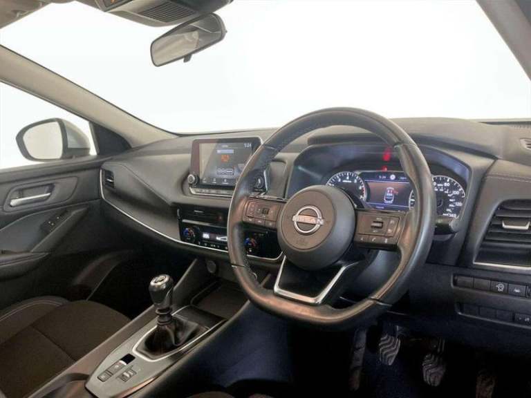 2022 Nissan Qashqai 1.3 DIG-T MHEV Acenta Premium Euro 6 (s/s) 5dr Manual SUV Hybrid Manual