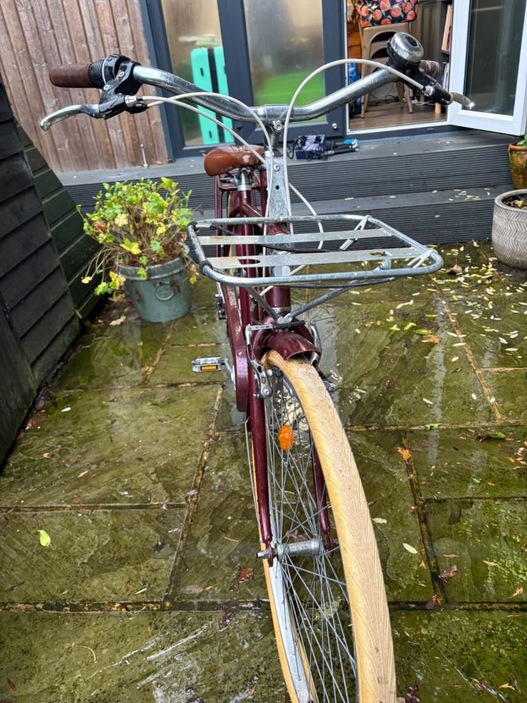 Vintage-Style Retro Bicycles – Burgundy Colour
